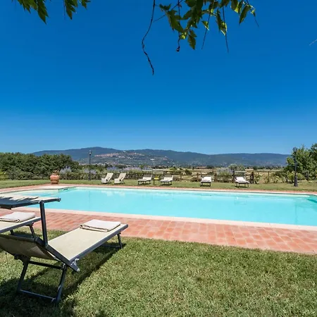 Villa Nonno Fernando 14, Emma Cortone